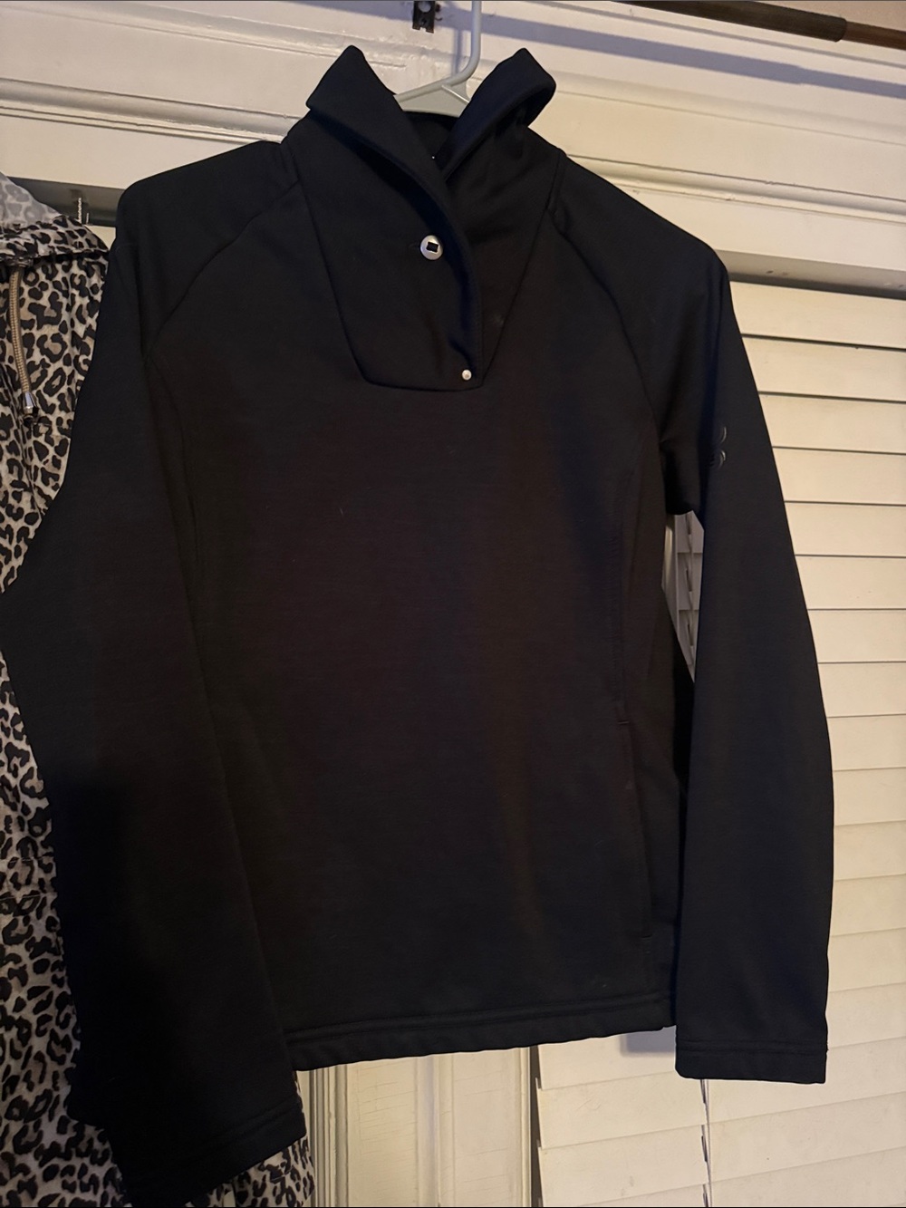 Spyder women's long-sleeve performance pullover Medium- Black